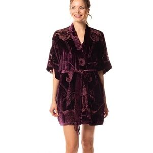 Christine Lingerie Faberge Velvet Silk Burnout Short Robe Black Cherry Sz Large